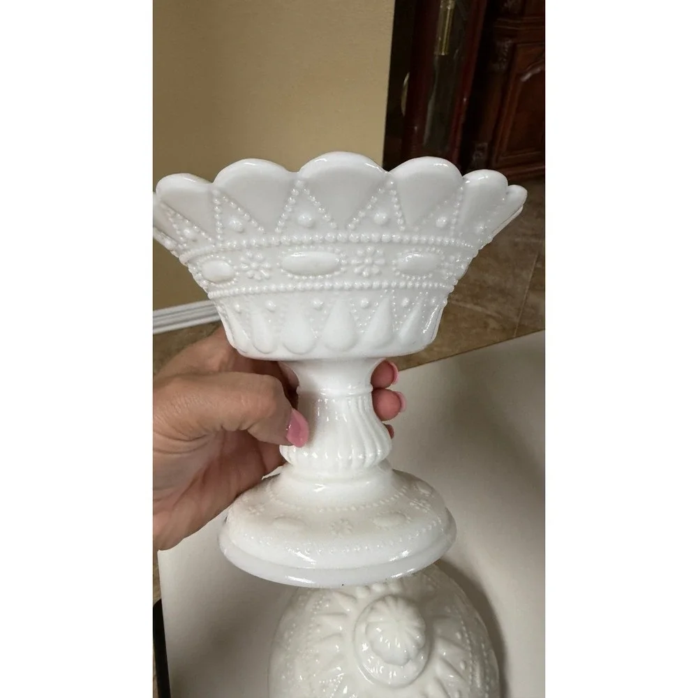 Vtg Kempel white milk glass lidded pedestal covered candy‎ compote
